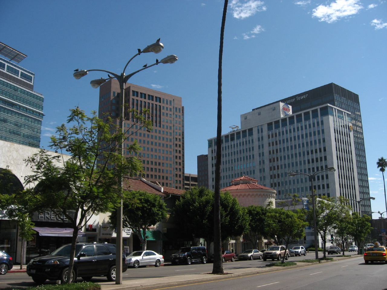 Where to Live Near UCLA: Westwood vs Palms vs Sawtelle Rent (2026)