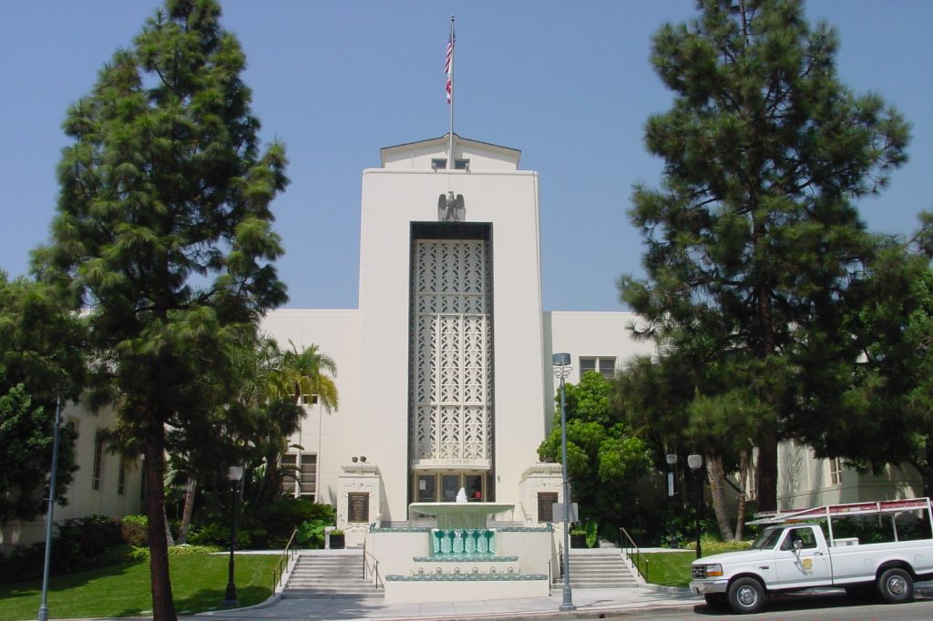 2000 0822 CityHall2