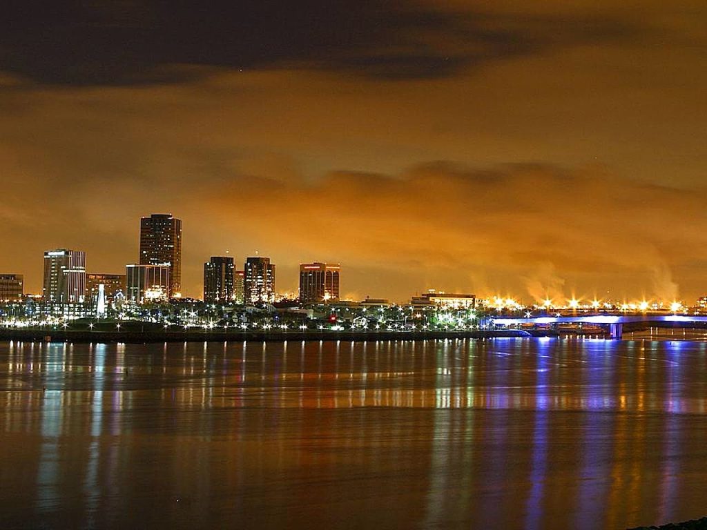 Long beach skyline