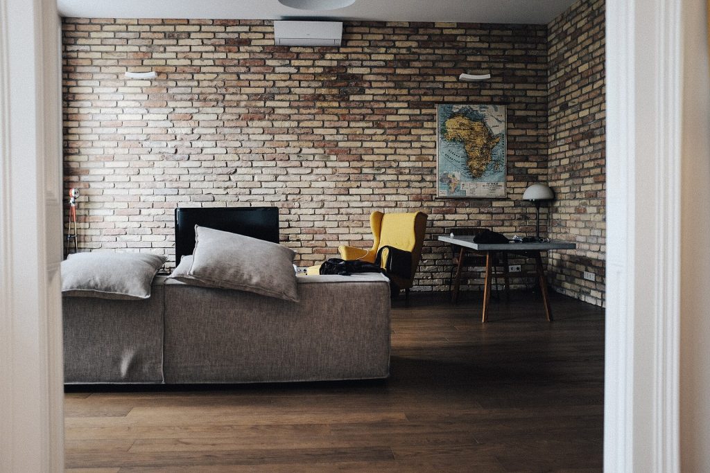 Budapest Apartment (Unsplash)